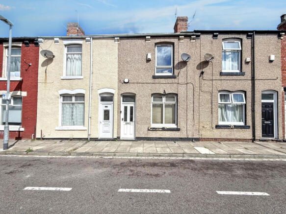 2 bed property, in Belk Street, £35,000