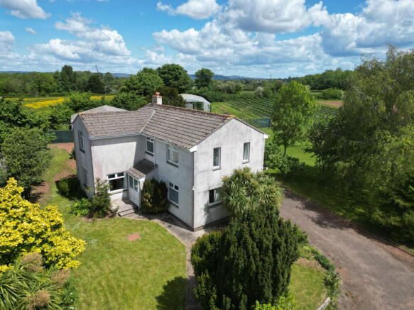 5 bed property, in East Street, £650,000