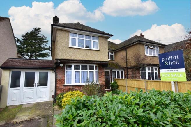 3 bed property, in Broomfield Rise, £700,000