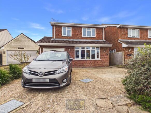 4 bed property, in New Century Road, £500,000
