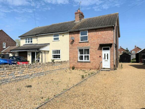 3 bed property, in Helpston Road, £225,000