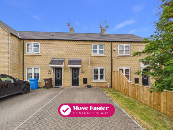 2 bed property, in Hamlet Drive, £150,000