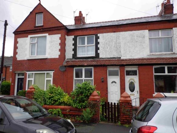 2 bed property, in Higher Walton Road, £139,950