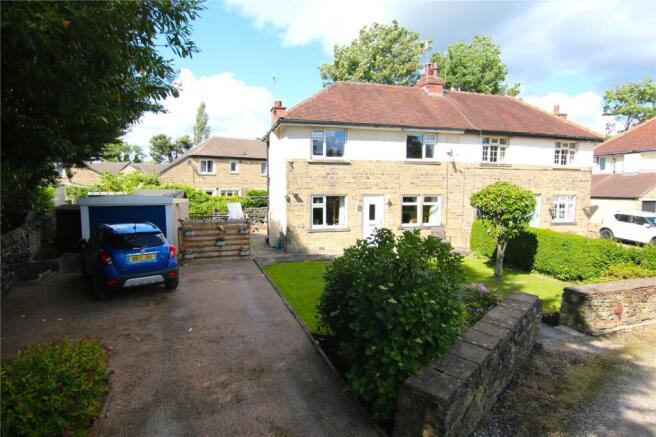 2 bed property, in Birchwood Avenue, £210,000