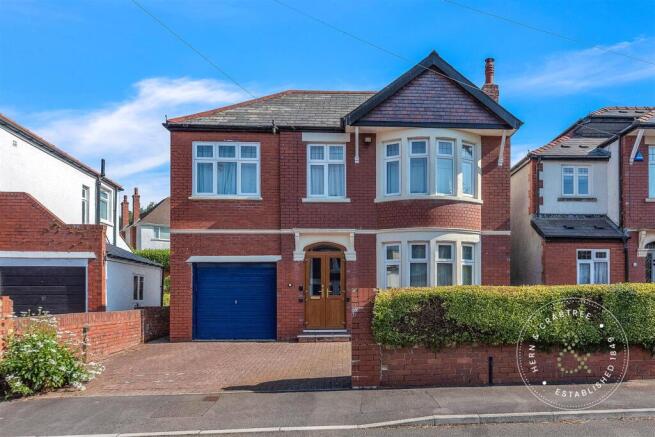 4 bed property, in Bishops Avenue, £575,000