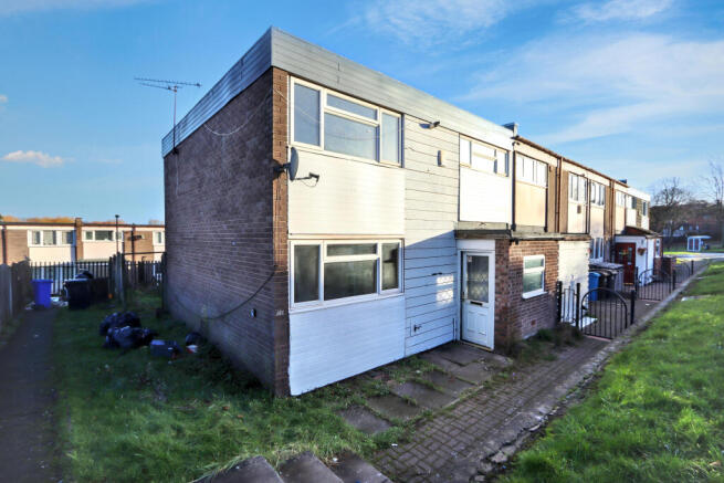 3 bed property, in 101 Badger Road, £30,000