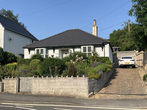 2 bed property, in Dale Road North, £395,000