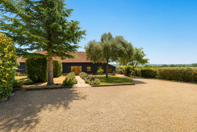 4 bed property, in Epping Upland, £1,250,000