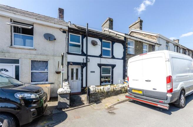 3 bed property, in Ffestiniog, £95,000