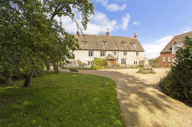 6 bed property, in Bentham, £2,500,000