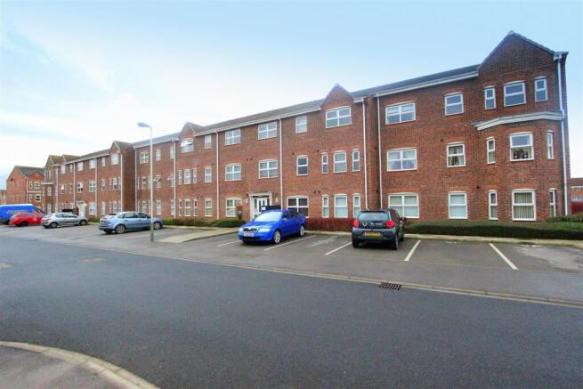 1 bed property, in Lowther Drive, £65,000