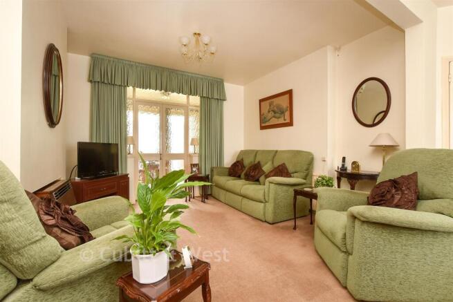 3 bed property, in Orchard Way, £515,000