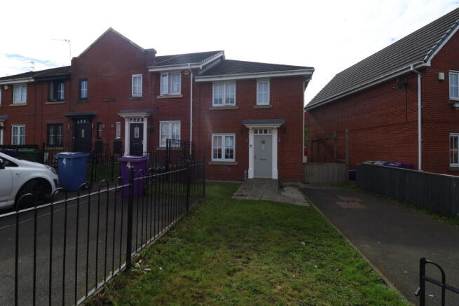 3 bed property, in Florence Street, £142,000