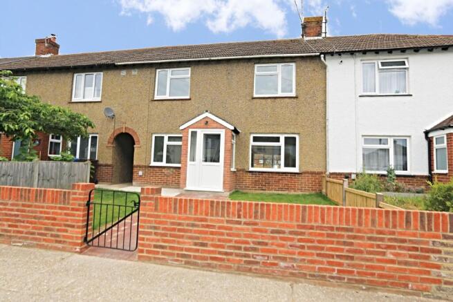 3 bed property, in Broomfield Road, £350,000