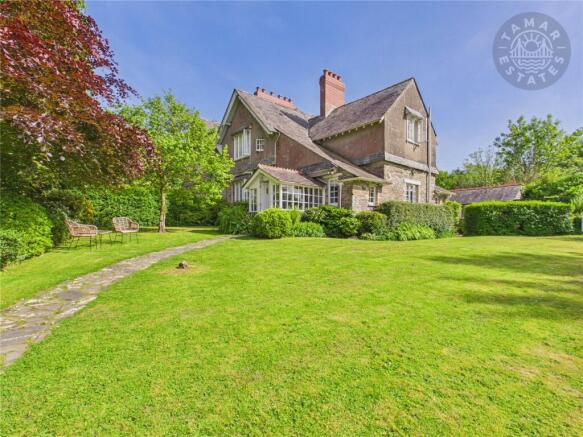 3 bed property, in Doublebois, £500,000