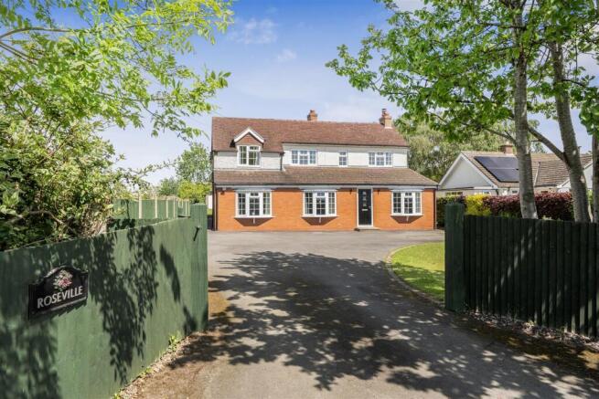 5 bed property, in Roseville, £650,000