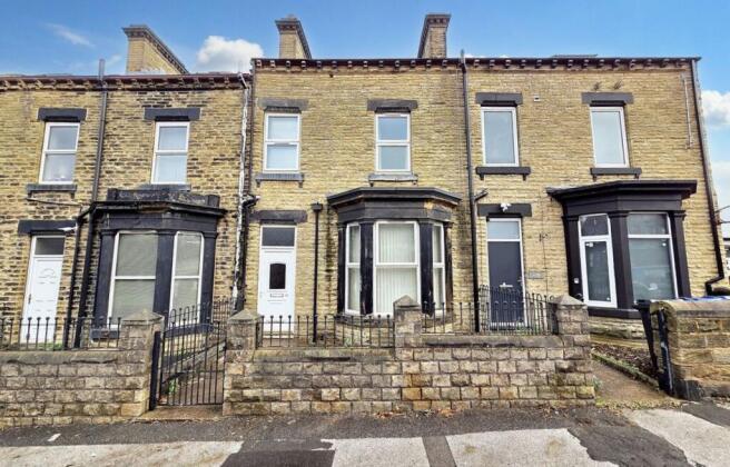 4 bed property, in Sheffield Road, £130,000