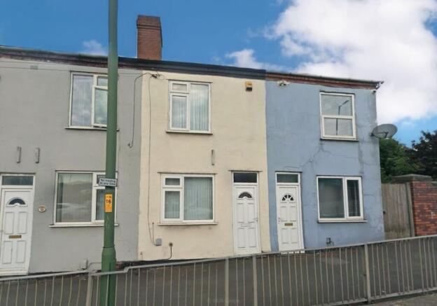 2 bed property, in 123 High Road, £50,000