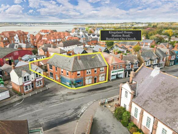 5 bed property, in Station Road, £850,000