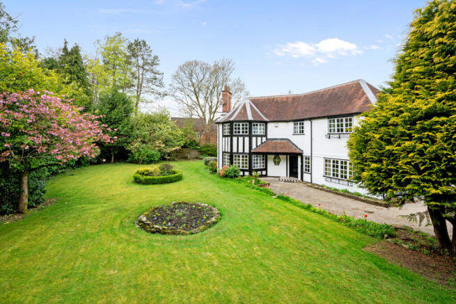 4 bed property, in Buxton Road, £650,000
