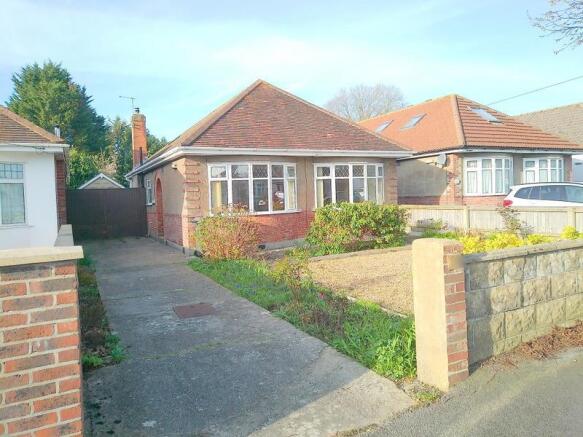 2 bed property, in Cheddington Road, £379,950