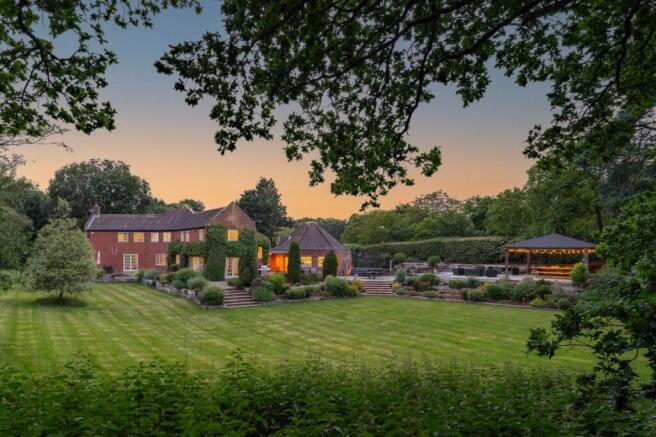 7 bed property, in Belaugh Green Lane, £1,300,000
