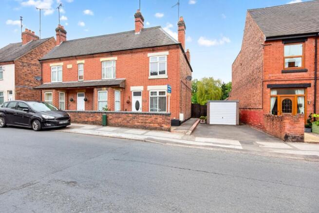 2 bed property, in Coleshill Road, £260,000