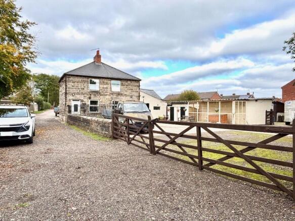 3 bed property, in Watercress Lane, £450,000