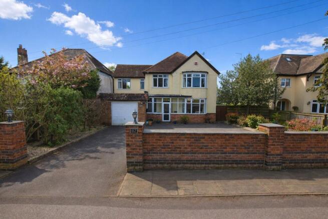 4 bed property, in Welford Road, £575,000