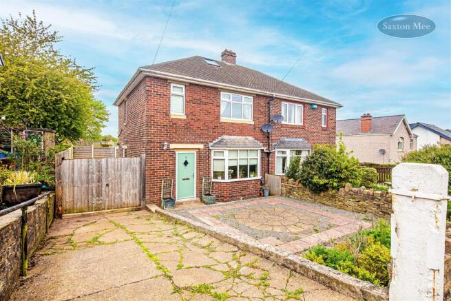 3 bed property, in Shay House Lane, £200,000