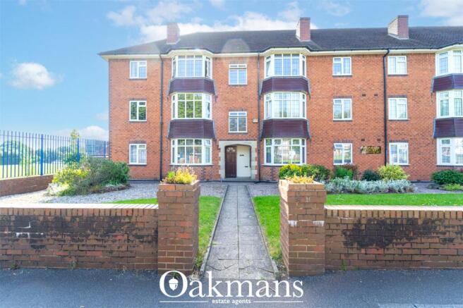 2 bed property, in Bristol Road South, £70,000