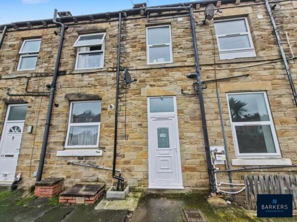 2 bed property, in Bradford Road, £80,000