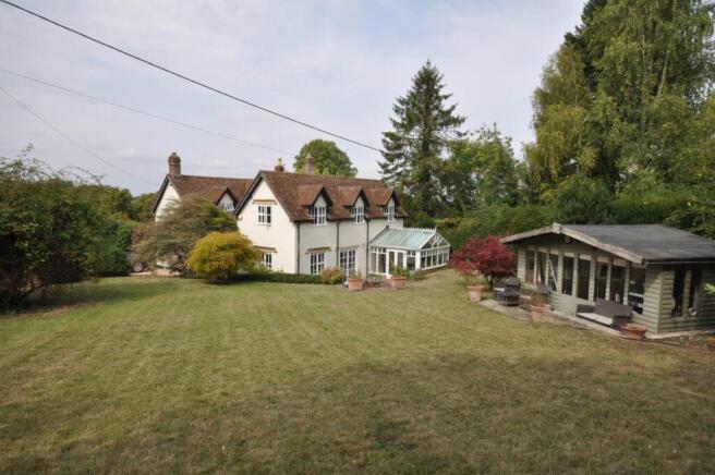 4 bed property, in Compton Bassett, £895,000
