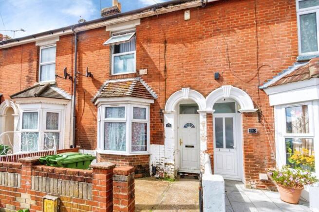 2 bed property, in Northumberland Road, £180,000