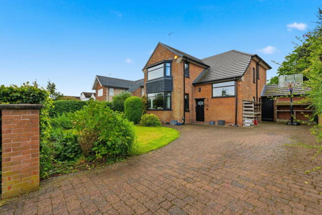 4 bed property, in Hallam Road, £550,000