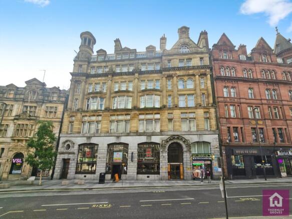 1 bed property, in Victoria Street, £75,000