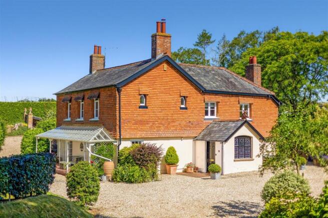 5 bed property, in Ottery St. Mary, £1,375,000