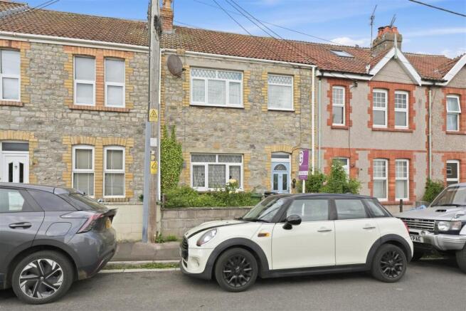2 bed property, in Sherwood Road, £309,950
