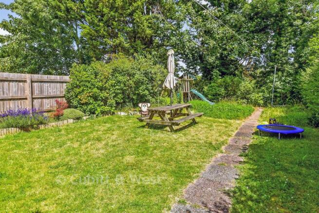 3 bed property, in Rushlake Road, £325,000