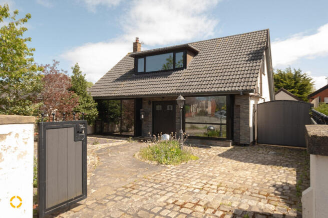4 bed property, in Balmoral Road, £495,000