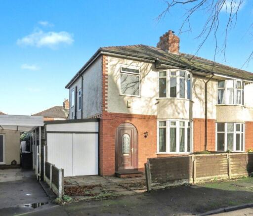 3 bed property, in 8 Lauderdale Road, £80,000