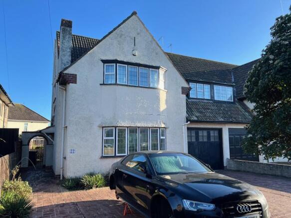 4 bed property, in Devonshire Road, £320,000