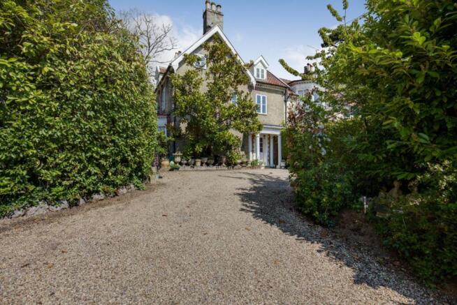 6 bed property, in The Old Rectory, £1,350,000