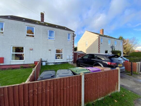 3 bed property, in High Dyke, £170,000
