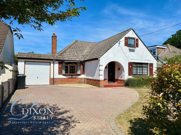 4 bed property, in Oakhurst Road, £475,000