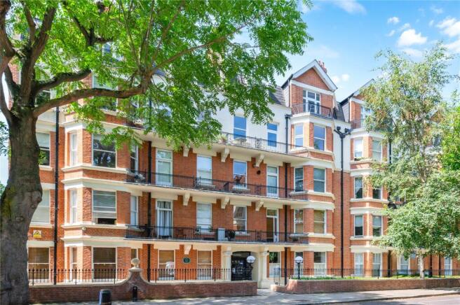 3 bed property, in Wymering Mansions, £650,000