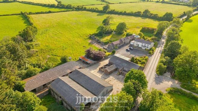 4 bed property, in Eglwyswrw, £695,000