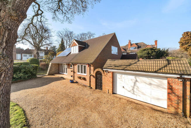 4 bed property, in Hollybank Road, £1,095,000