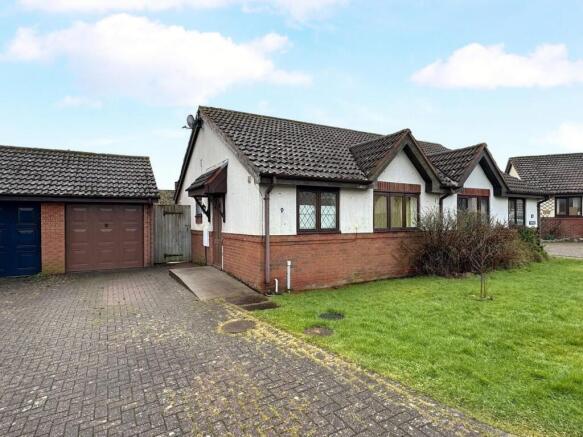 1 bed property, in Kaymaur Close, £155,000
