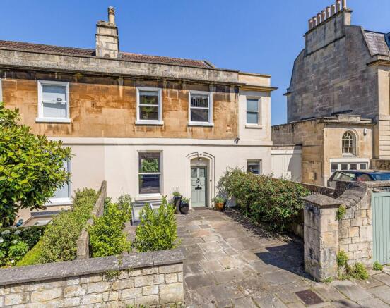 3 bed property, in Lyncombe Hill, £1,575,000